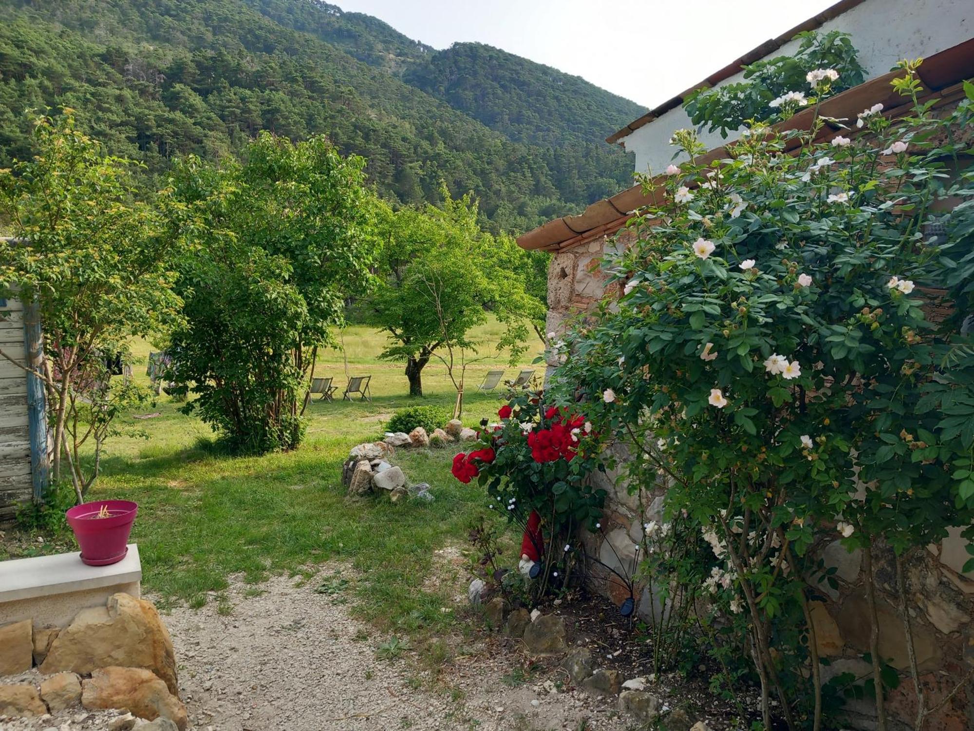 Gite La Mountagna Peyroules 外观 照片